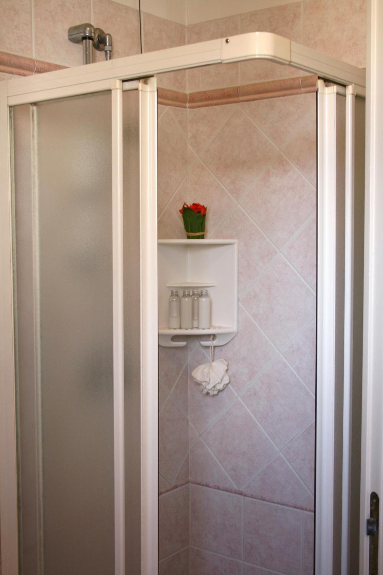 Residenza Villa Margherita Rimini Bilik gambar