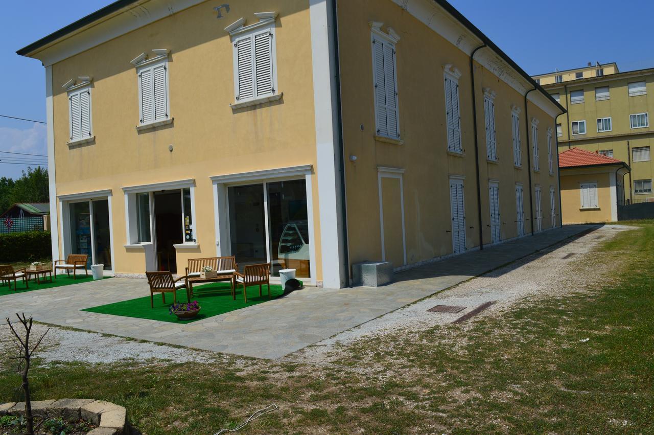 Residenza Villa Margherita Rimini Luaran gambar